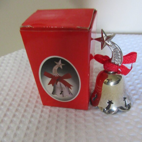 Silver Plated Engraved bell 1999/ 2000 - Picture 1 of 7